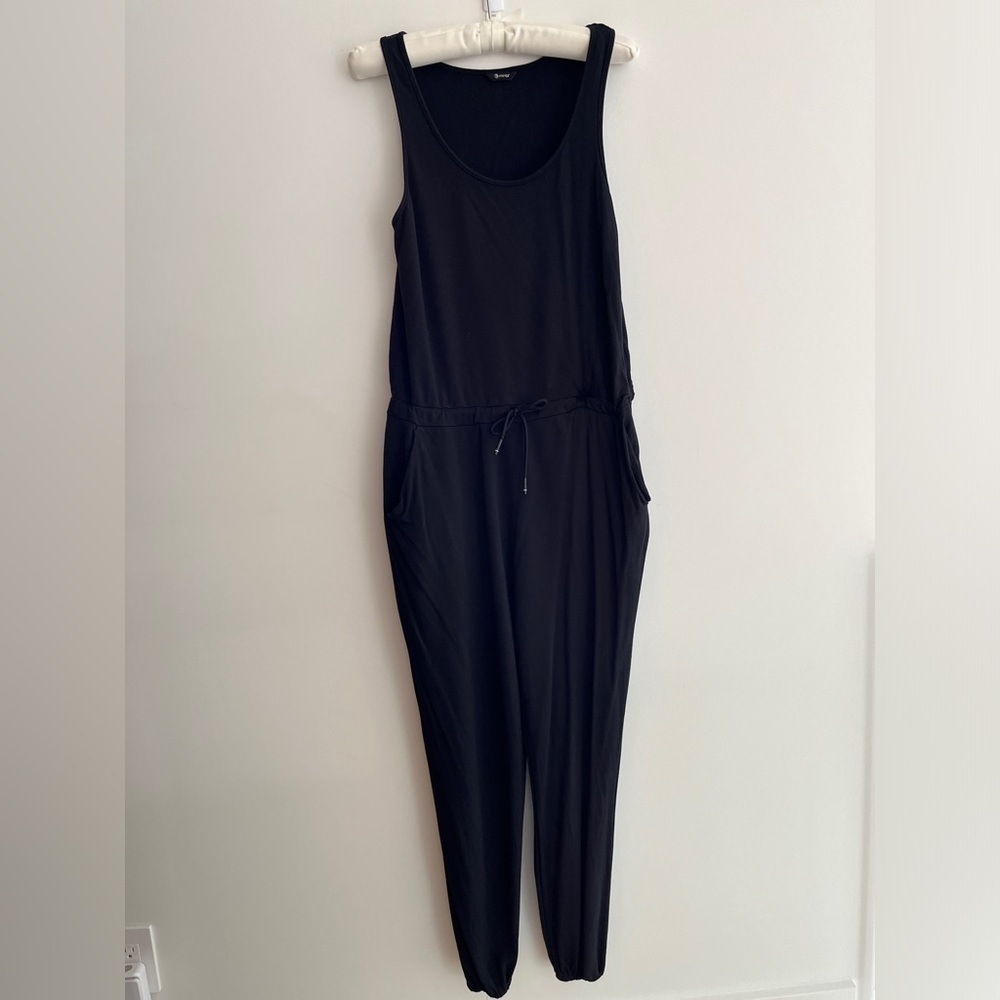 MPG Black Sleeveless Jumpsuit Drawstring Waist Side Pockets Romper Loungewear